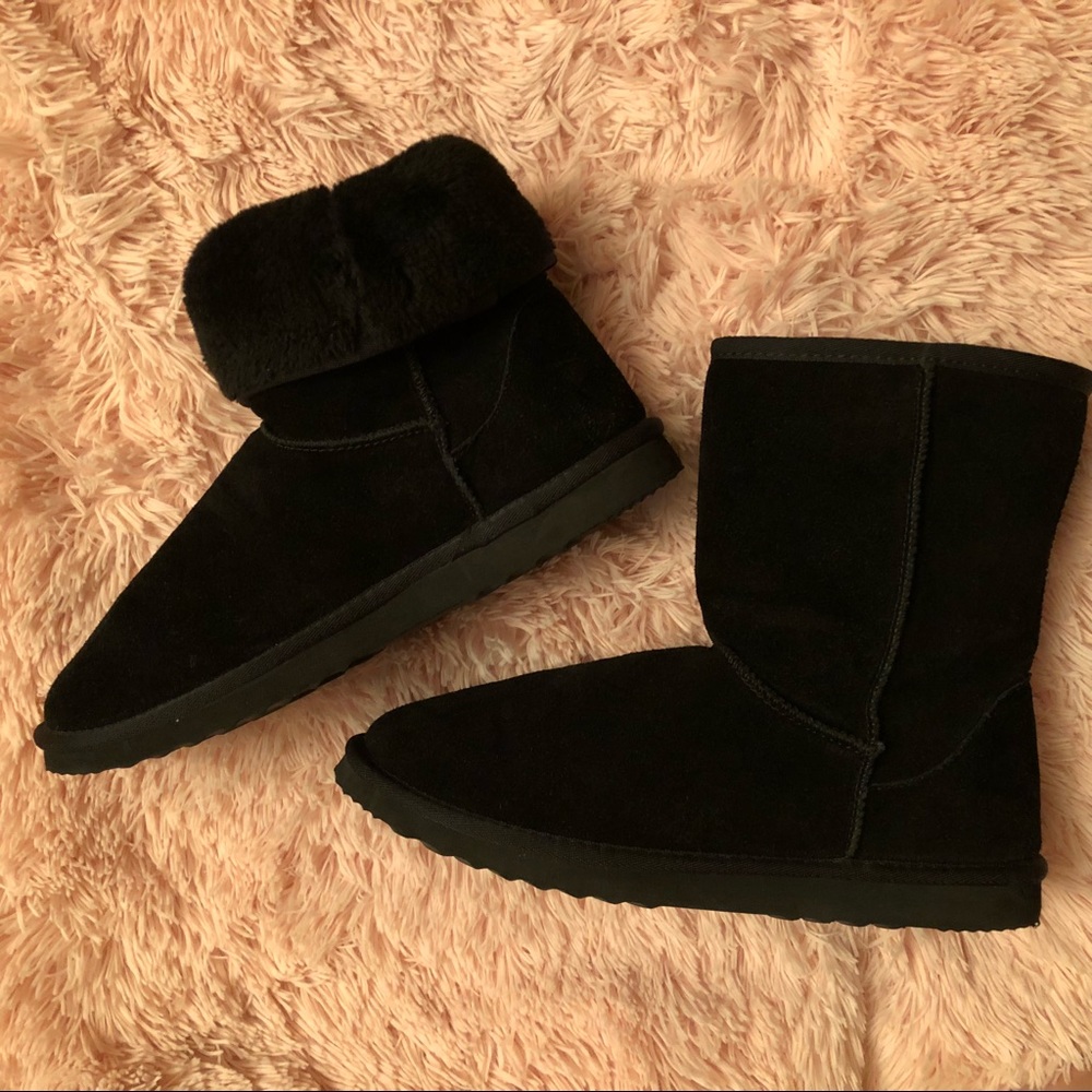 Black Ugg-Like Winter Boots